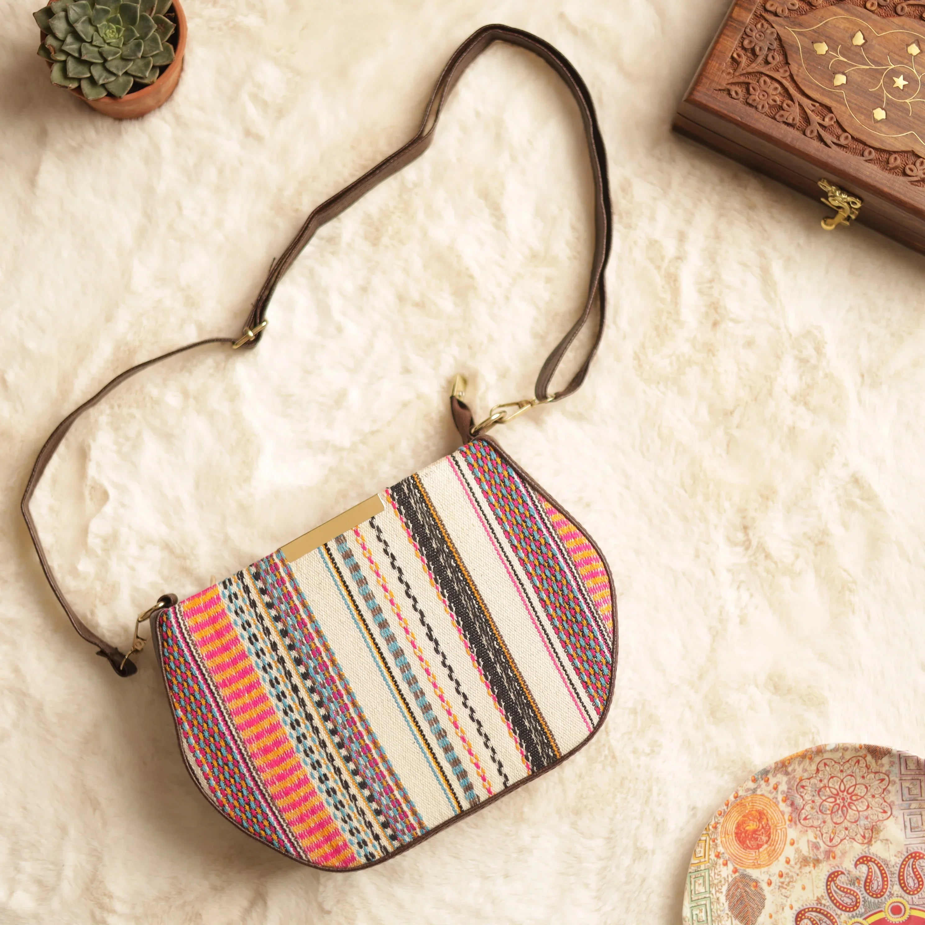 Jacquard Astrid Textured Boxy Sling Bag