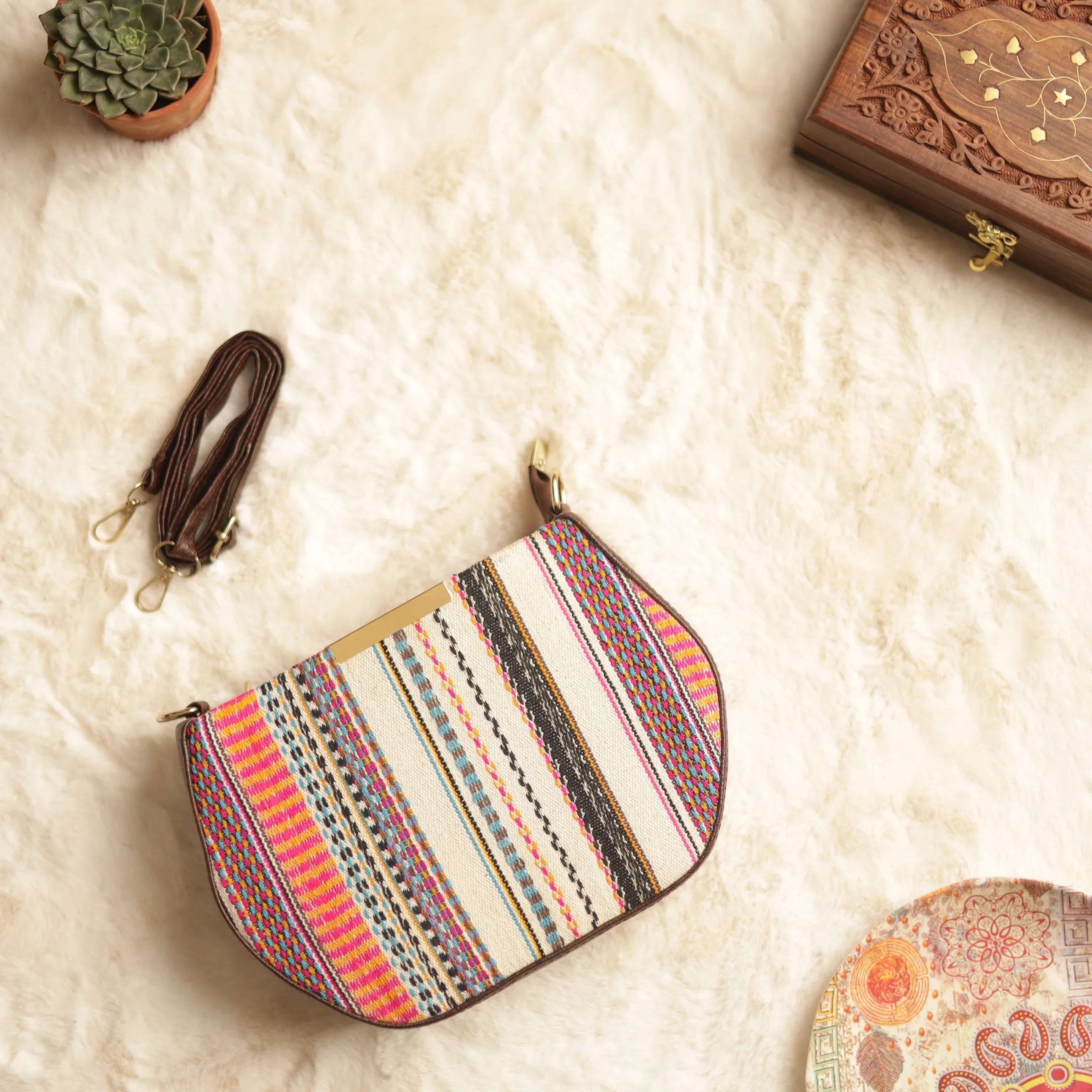 Jacquard Astrid Textured Boxy Sling Bag