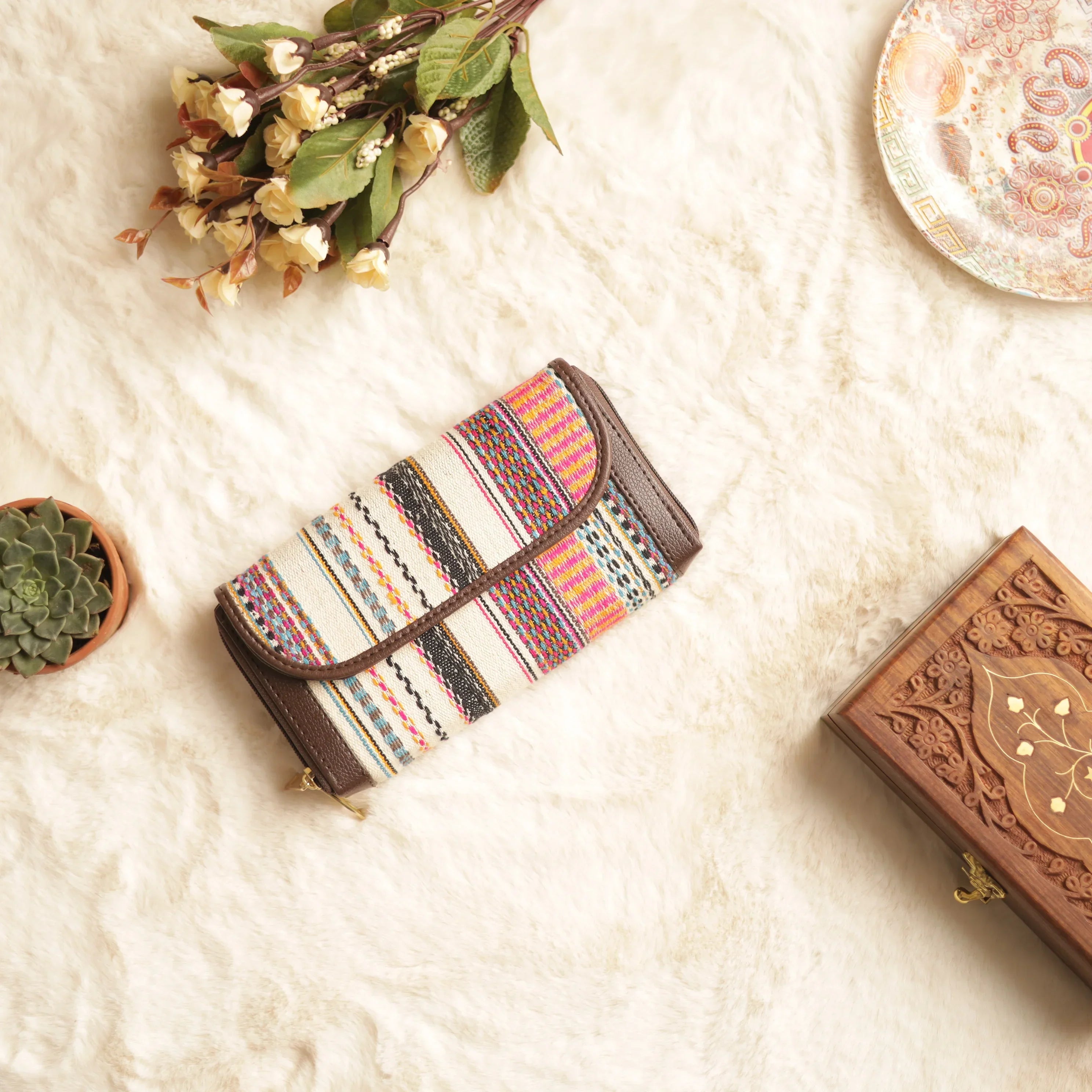 Jacquard Astrid Textured Clutch