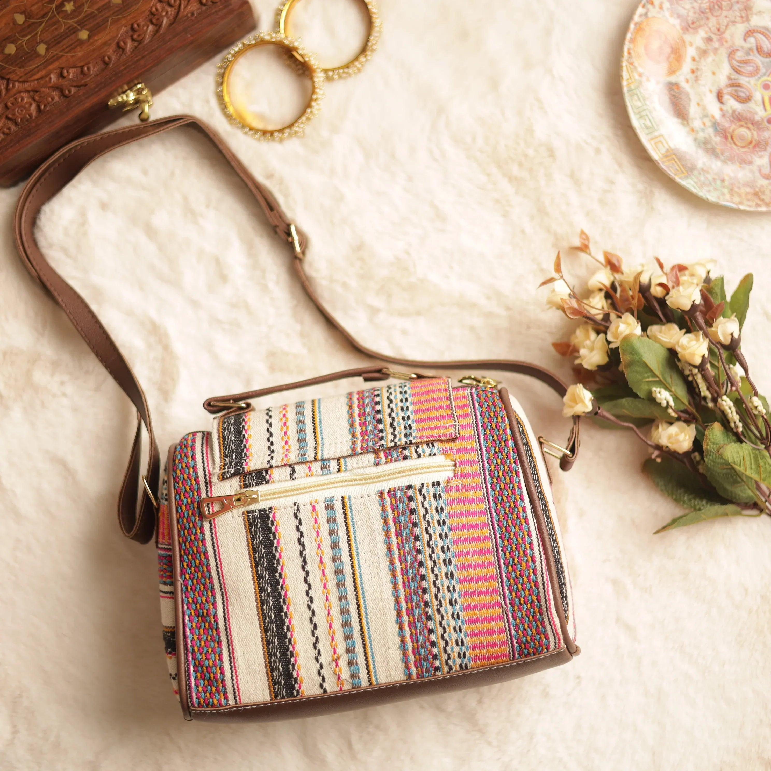 Jacquard Astrid Textured Hand Bag