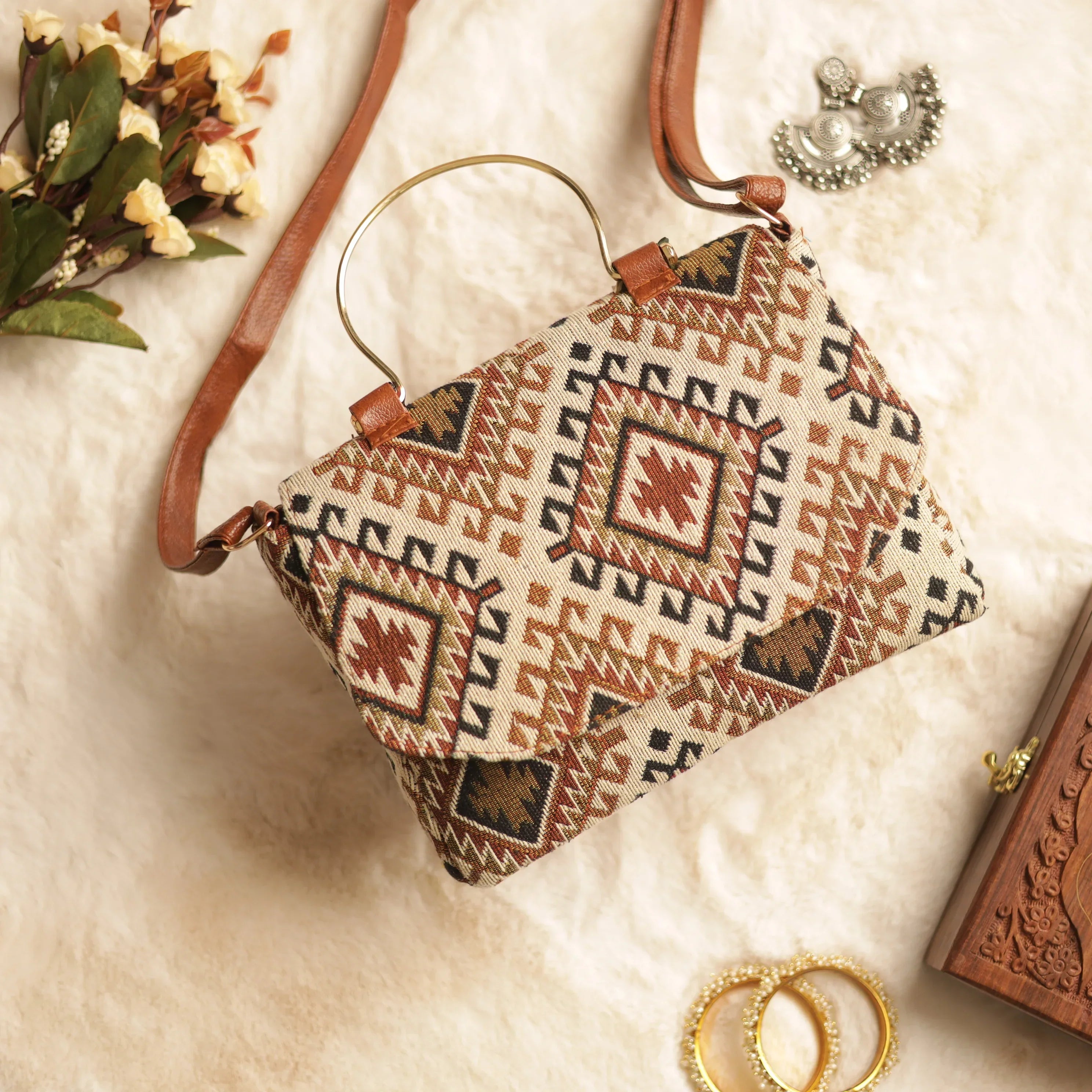 Jacquard Aztec Brown Hand Bag