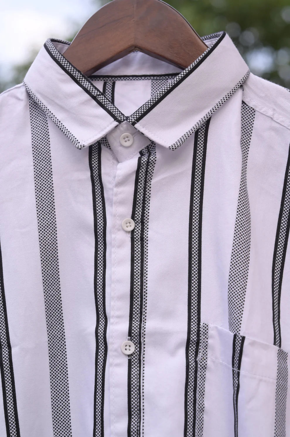 WHITE STRIPES SHIRT